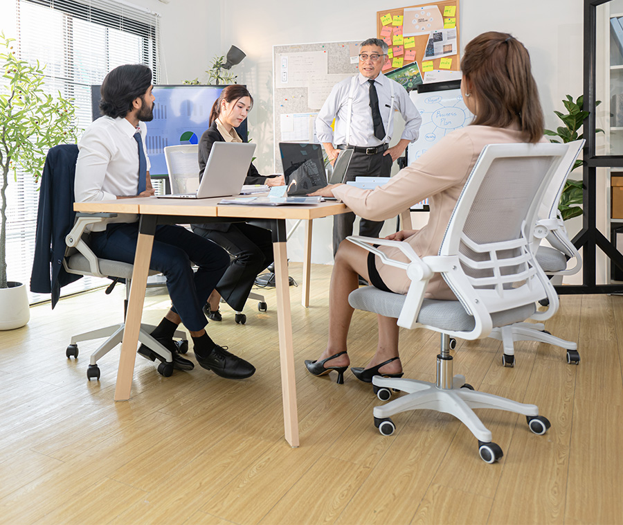 Using AI To Improve Retail Vendor Management